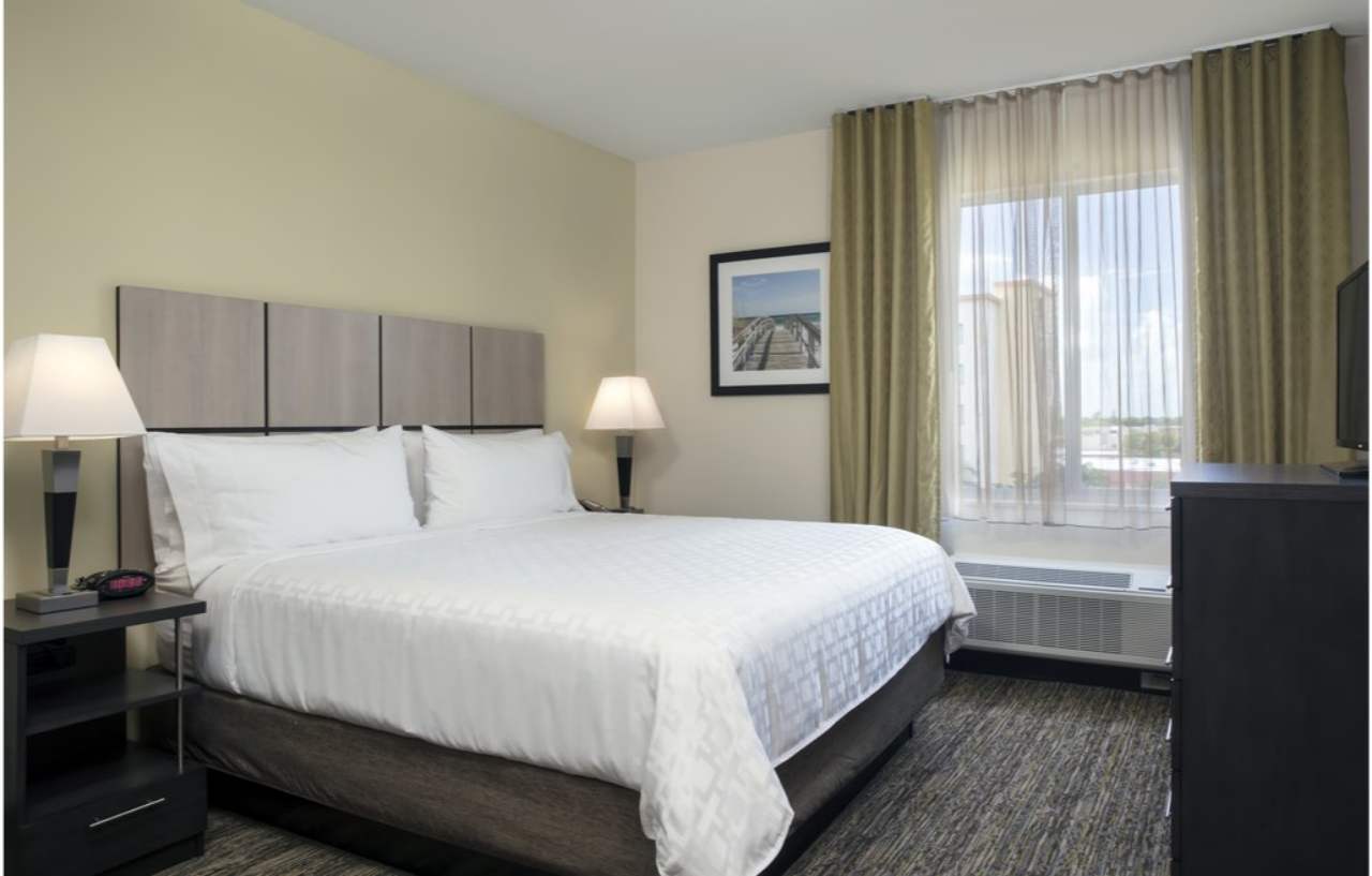 Candlewood - Miami Exec Airport - Kendall By Ihg Hotel