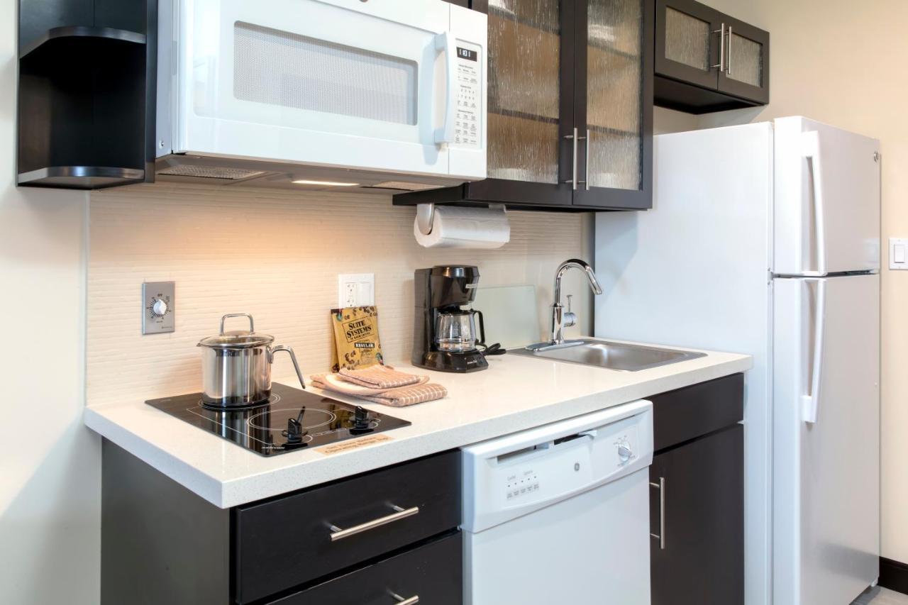 Candlewood - Miami Exec Airport - Kendall By Ihg Country Walk