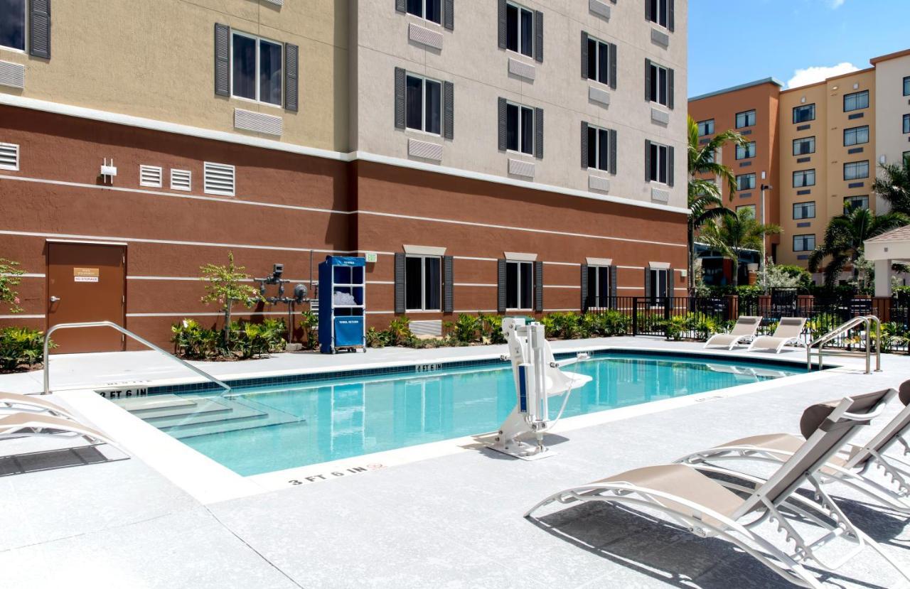 Hotel Candlewood - Miami Exec Airport - Kendall By Ihg 3*