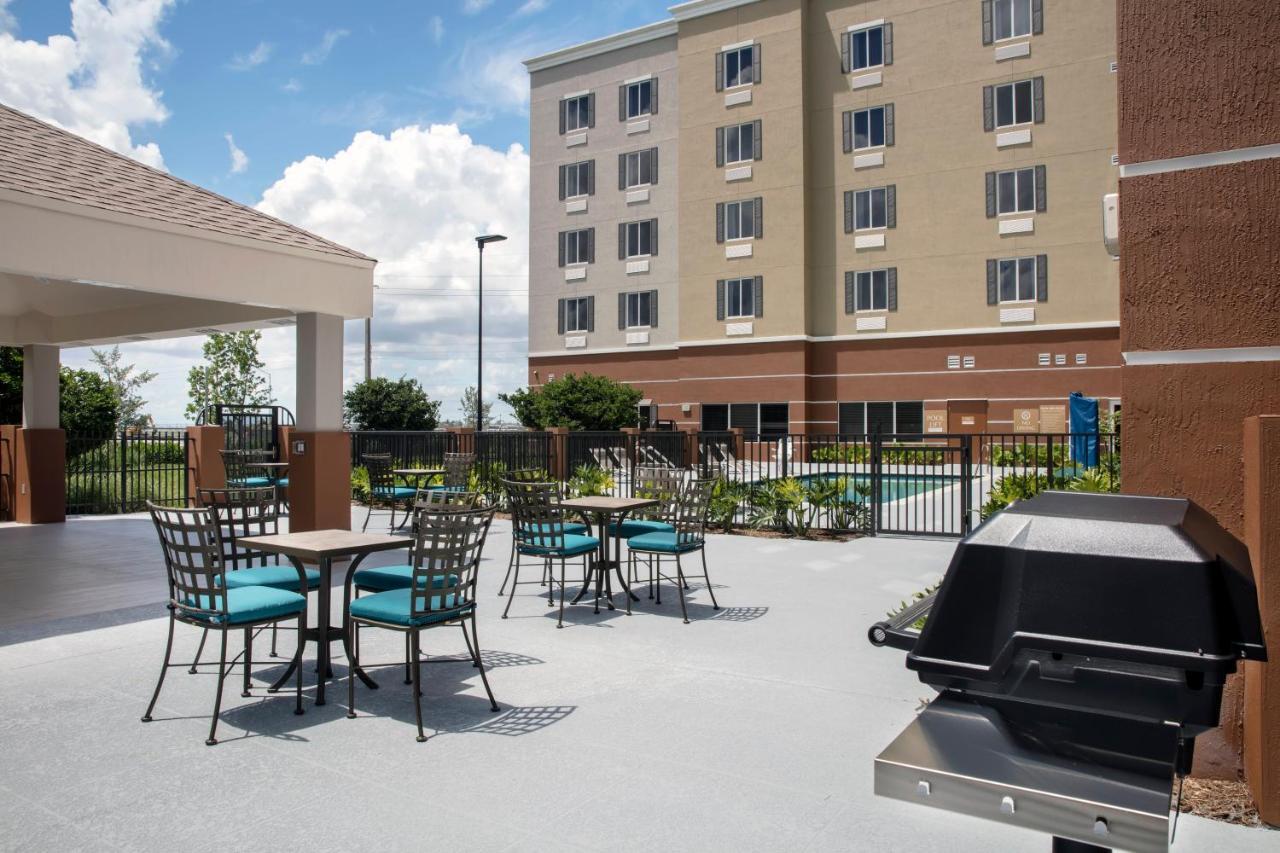 Hotel Candlewood - Miami Exec Airport - Kendall By Ihg Country Walk